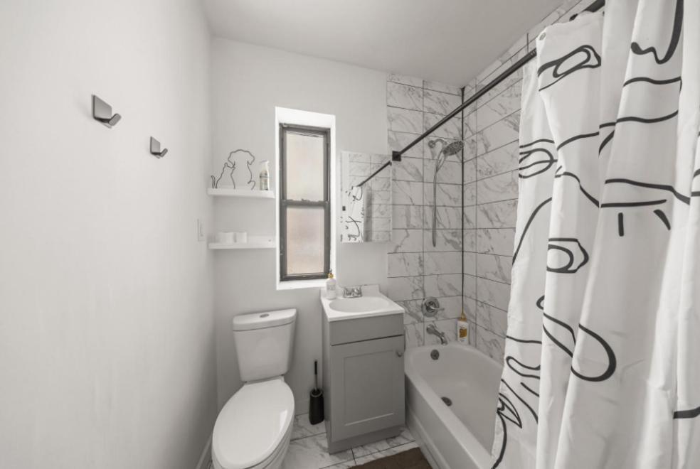 Upscale Retreat - One Bedroom In Downtown Manhattan's Union Square Apartment New York